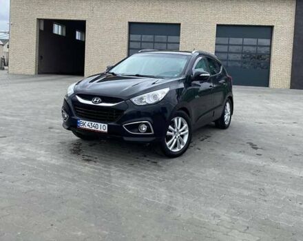 Черный Хендай их35, объемом двигателя 1.7 л и пробегом 277 тыс. км за 11800 $, фото 1 на Automoto.ua