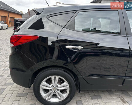 Черный Хендай их35, объемом двигателя 2 л и пробегом 197 тыс. км за 13650 $, фото 17 на Automoto.ua