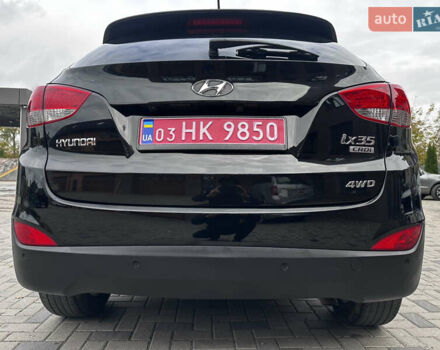 Черный Хендай их35, объемом двигателя 2 л и пробегом 197 тыс. км за 13650 $, фото 9 на Automoto.ua