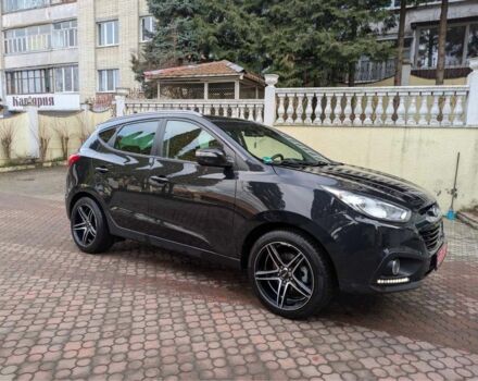 Черный Хендай их35, объемом двигателя 2 л и пробегом 200 тыс. км за 12650 $, фото 7 на Automoto.ua