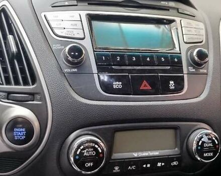 Черный Хендай их35, объемом двигателя 2 л и пробегом 161 тыс. км за 12600 $, фото 15 на Automoto.ua