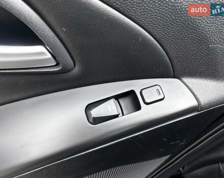 Черный Хендай их35, объемом двигателя 2 л и пробегом 197 тыс. км за 13650 $, фото 53 на Automoto.ua