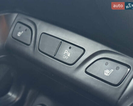 Черный Хендай их35, объемом двигателя 2 л и пробегом 230 тыс. км за 11850 $, фото 45 на Automoto.ua