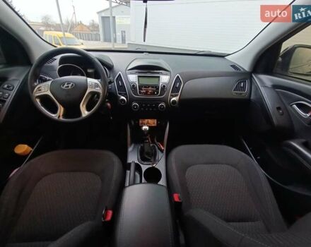 Чорний Хендай іх35, об'ємом двигуна 1.7 л та пробігом 257 тис. км за 11850 $, фото 9 на Automoto.ua