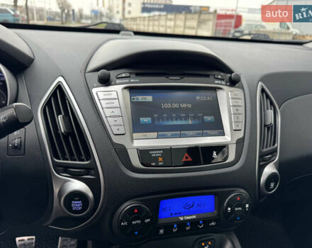 Черный Хендай их35, объемом двигателя 2 л и пробегом 177 тыс. км за 11999 $, фото 44 на Automoto.ua