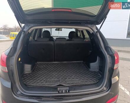 Чорний Хендай іх35, об'ємом двигуна 1.7 л та пробігом 257 тис. км за 11850 $, фото 6 на Automoto.ua