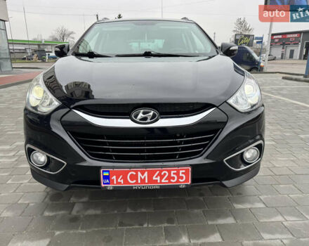 Черный Хендай их35, объемом двигателя 2 л и пробегом 177 тыс. км за 11999 $, фото 6 на Automoto.ua