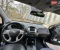 Черный Хендай их35, объемом двигателя 2 л и пробегом 137 тыс. км за 14000 $, фото 11 на Automoto.ua