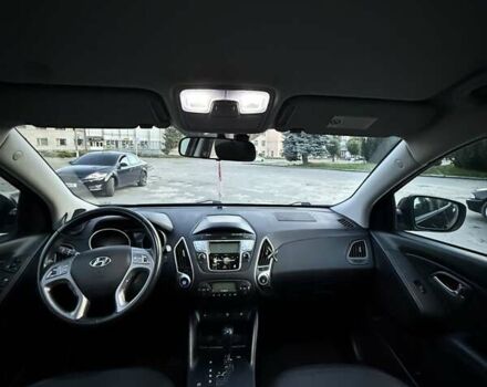 Чорний Хендай іх35, об'ємом двигуна 2 л та пробігом 173 тис. км за 13800 $, фото 25 на Automoto.ua
