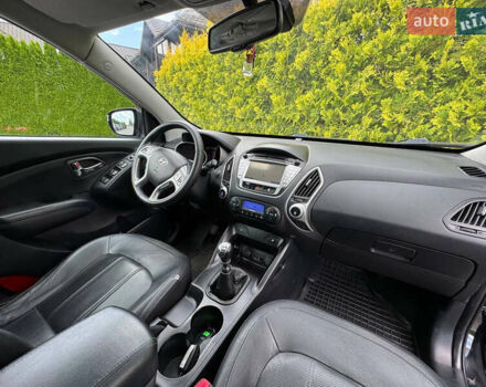 Черный Хендай их35, объемом двигателя 1.69 л и пробегом 238 тыс. км за 11999 $, фото 34 на Automoto.ua