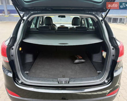 Черный Хендай их35, объемом двигателя 2 л и пробегом 230 тыс. км за 11850 $, фото 34 на Automoto.ua