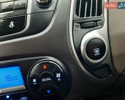 Чорний Хендай іх35, об'ємом двигуна 2 л та пробігом 211 тис. км за 12700 $, фото 58 на Automoto.ua