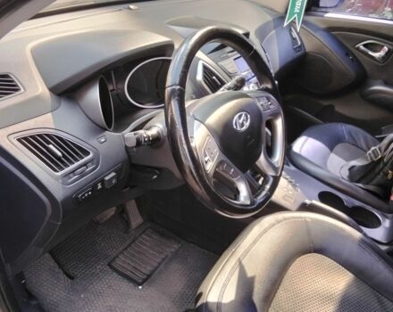 Чорний Хендай іх35, об'ємом двигуна 2 л та пробігом 180 тис. км за 12999 $, фото 18 на Automoto.ua