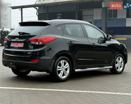 Черный Хендай их35, объемом двигателя 2 л и пробегом 230 тыс. км за 11850 $, фото 7 на Automoto.ua