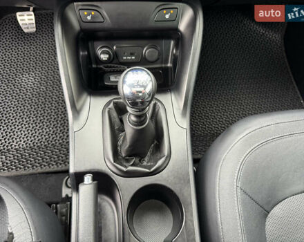 Черный Хендай их35, объемом двигателя 2 л и пробегом 177 тыс. км за 11999 $, фото 39 на Automoto.ua