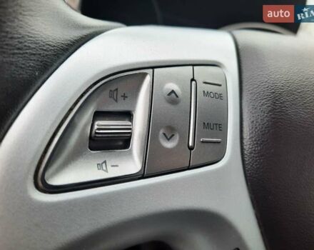 Чорний Хендай іх35, об'ємом двигуна 2 л та пробігом 211 тис. км за 12700 $, фото 44 на Automoto.ua