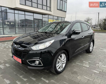 Черный Хендай их35, объемом двигателя 2 л и пробегом 177 тыс. км за 11999 $, фото 5 на Automoto.ua