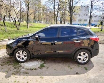 Чорний Хендай іх35, об'ємом двигуна 2 л та пробігом 180 тис. км за 12999 $, фото 7 на Automoto.ua