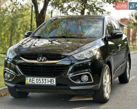 Черный Хендай их35, объемом двигателя 2 л и пробегом 87 тыс. км за 12900 $, фото 1 на Automoto.ua
