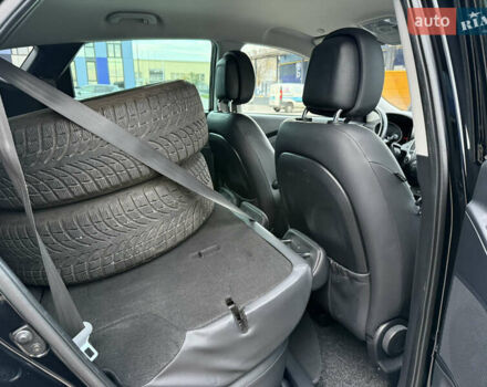 Черный Хендай их35, объемом двигателя 0 л и пробегом 201 тыс. км за 11850 $, фото 42 на Automoto.ua