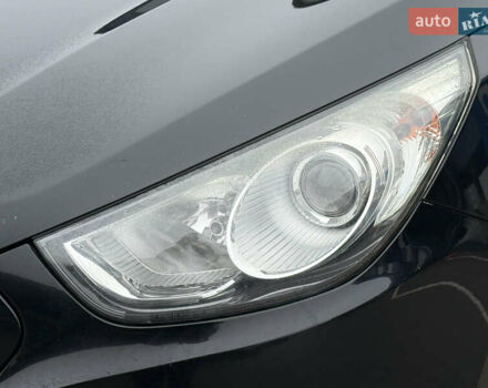 Черный Хендай их35, объемом двигателя 2 л и пробегом 230 тыс. км за 11850 $, фото 16 на Automoto.ua