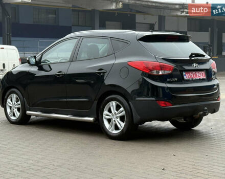 Черный Хендай их35, объемом двигателя 2 л и пробегом 230 тыс. км за 11850 $, фото 11 на Automoto.ua