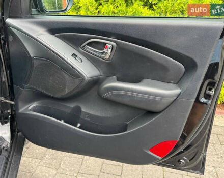 Черный Хендай их35, объемом двигателя 1.69 л и пробегом 238 тыс. км за 11999 $, фото 38 на Automoto.ua