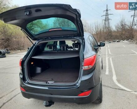 Чорний Хендай іх35, об'ємом двигуна 2 л та пробігом 211 тис. км за 12700 $, фото 91 на Automoto.ua