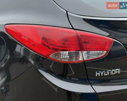 Черный Хендай их35, объемом двигателя 2 л и пробегом 230 тыс. км за 11850 $, фото 20 на Automoto.ua