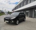 Черный Хендай их35, объемом двигателя 2 л и пробегом 53 тыс. км за 11999 $, фото 1 на Automoto.ua
