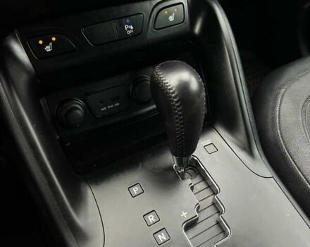 Чорний Хендай іх35, об'ємом двигуна 2 л та пробігом 195 тис. км за 12800 $, фото 5 на Automoto.ua