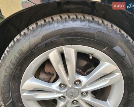 Чорний Хендай іх35, об'ємом двигуна 2 л та пробігом 180 тис. км за 12999 $, фото 15 на Automoto.ua