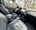 Черный Хендай их35, объемом двигателя 2 л и пробегом 137 тыс. км за 14000 $, фото 4 на Automoto.ua