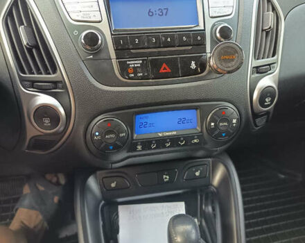 Черный Хендай их35, объемом двигателя 2 л и пробегом 195 тыс. км за 12600 $, фото 14 на Automoto.ua