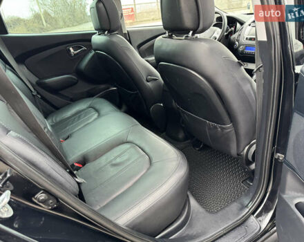 Черный Хендай их35, объемом двигателя 2 л и пробегом 177 тыс. км за 11999 $, фото 69 на Automoto.ua