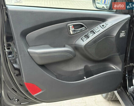 Черный Хендай их35, объемом двигателя 0 л и пробегом 201 тыс. км за 11850 $, фото 33 на Automoto.ua