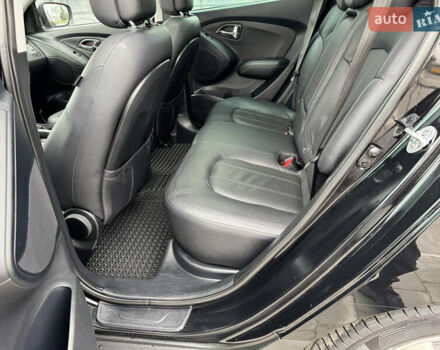 Черный Хендай их35, объемом двигателя 2 л и пробегом 177 тыс. км за 11999 $, фото 50 на Automoto.ua