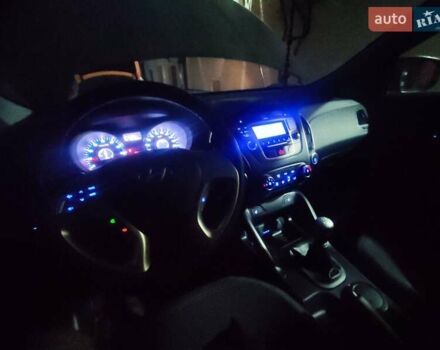 Черный Хендай их35, объемом двигателя 0 л и пробегом 53 тыс. км за 11999 $, фото 27 на Automoto.ua