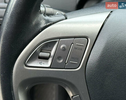 Черный Хендай их35, объемом двигателя 0 л и пробегом 201 тыс. км за 11850 $, фото 56 на Automoto.ua