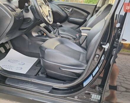 Чорний Хендай іх35, об'ємом двигуна 1.7 л та пробігом 223 тис. км за 11400 $, фото 8 на Automoto.ua