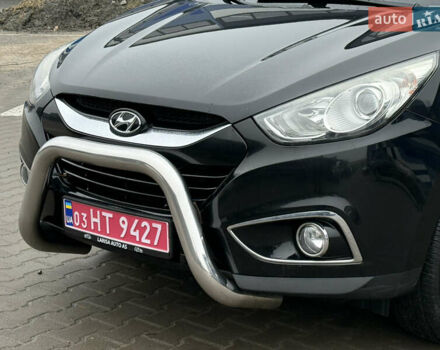Черный Хендай их35, объемом двигателя 2 л и пробегом 230 тыс. км за 11850 $, фото 15 на Automoto.ua
