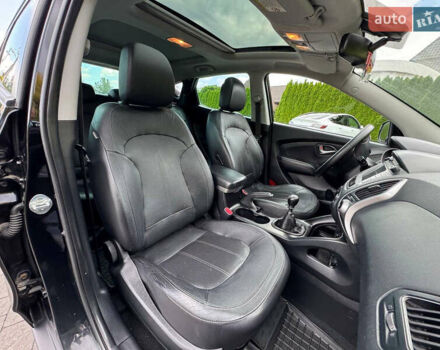 Черный Хендай их35, объемом двигателя 1.69 л и пробегом 238 тыс. км за 11999 $, фото 32 на Automoto.ua