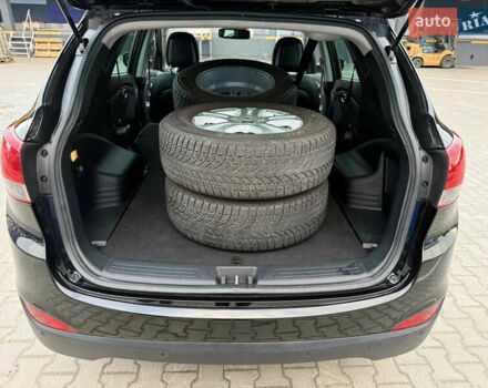 Черный Хендай их35, объемом двигателя 0 л и пробегом 201 тыс. км за 11850 $, фото 38 на Automoto.ua