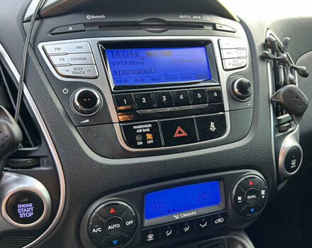 Чорний Хендай іх35, об'ємом двигуна 2 л та пробігом 241 тис. км за 14400 $, фото 13 на Automoto.ua