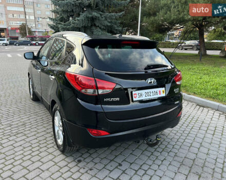 Черный Хендай их35, объемом двигателя 2 л и пробегом 175 тыс. км за 13900 $, фото 8 на Automoto.ua