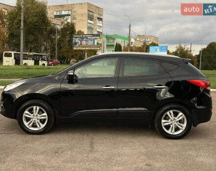 Черный Хендай их35, объемом двигателя 2 л и пробегом 178 тыс. км за 13999 $, фото 8 на Automoto.ua