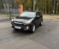 Черный Хендай их35, объемом двигателя 1.7 л и пробегом 193 тыс. км за 12700 $, фото 4 на Automoto.ua