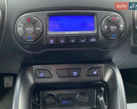 Черный Хендай их35, объемом двигателя 1.69 л и пробегом 194 тыс. км за 12500 $, фото 14 на Automoto.ua