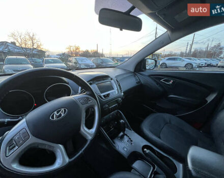 Черный Хендай их35, объемом двигателя 2 л и пробегом 213 тыс. км за 16500 $, фото 31 на Automoto.ua