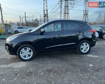 Черный Хендай их35, объемом двигателя 2 л и пробегом 213 тыс. км за 16500 $, фото 6 на Automoto.ua